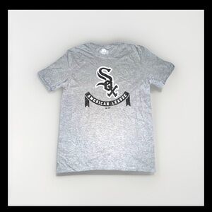 Majestic MLB Chicago White Sox T-shirt NWOT 111